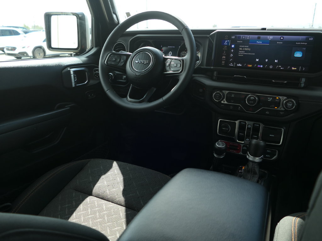 Certified 2026 Jeep Gladiator Mojave AWD/4WD image 26