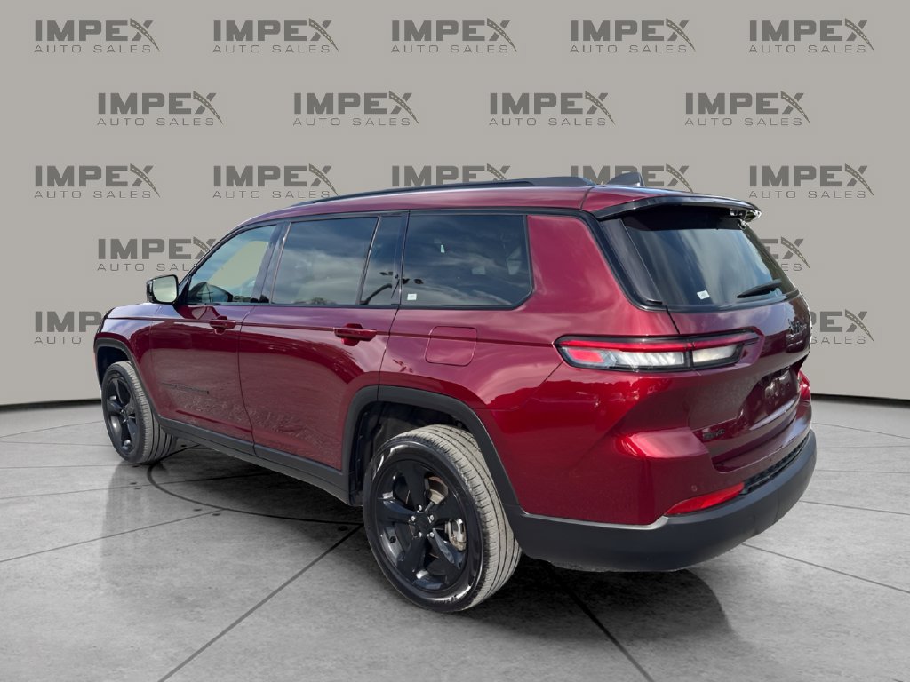 Used 2025 Jeep Grand Cherokee L Limited w/ Luxury Tech Group II AWD/4WD image 3