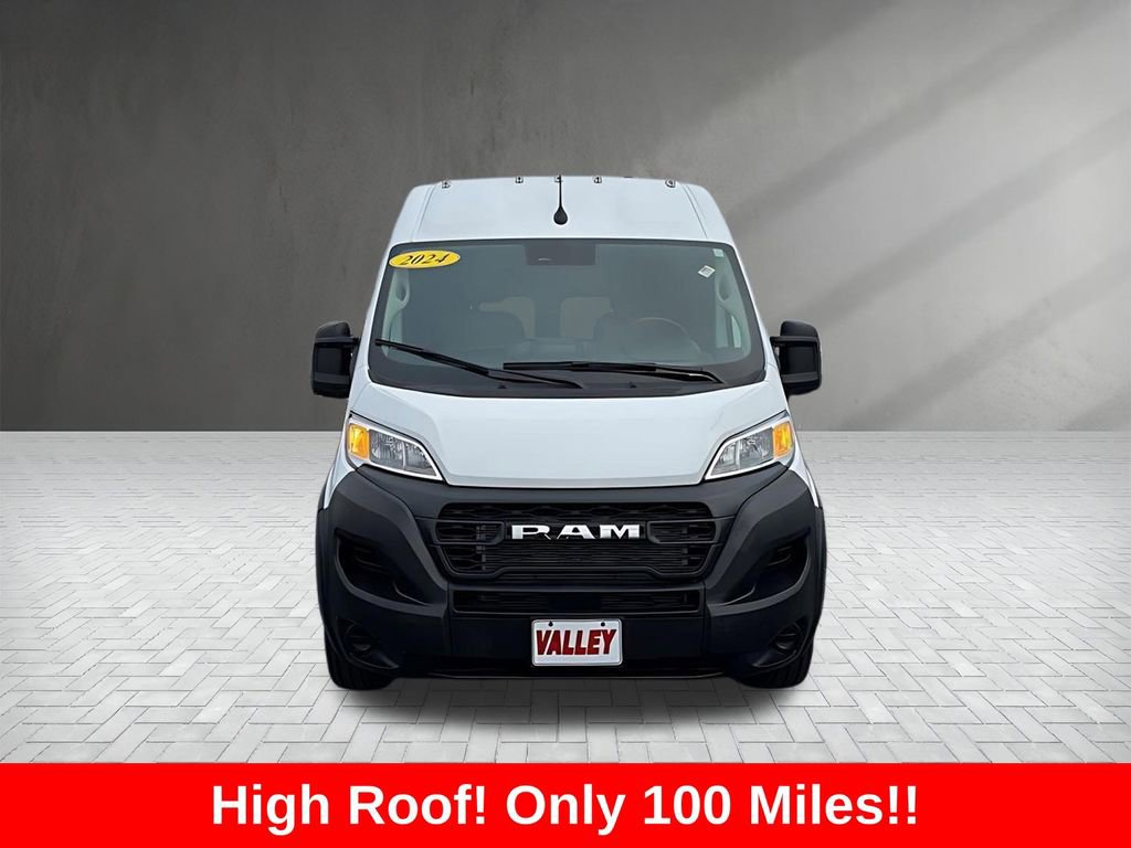 Used 2024 RAM ProMaster 2500 FWD image 2
