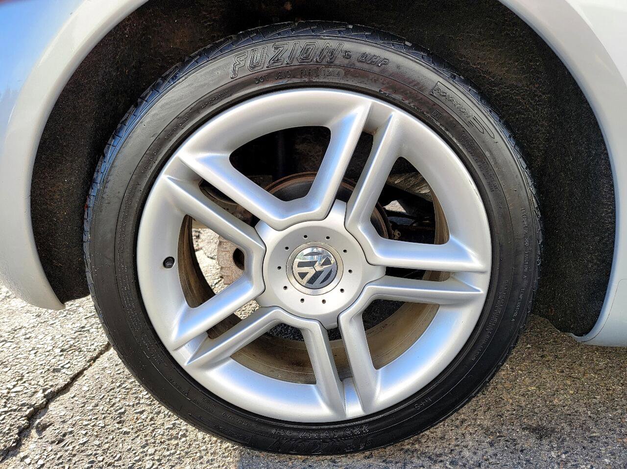 Used 2004 Volkswagen Beetle GLS image 25