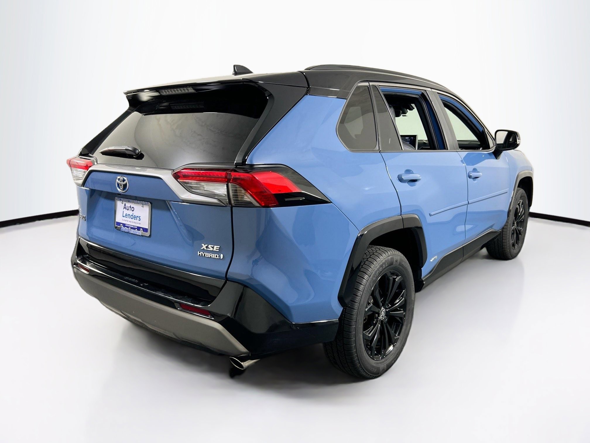 Used 2022 Toyota RAV4 XSE w/ XSE Grade Weather Package AWD/4WD image 5