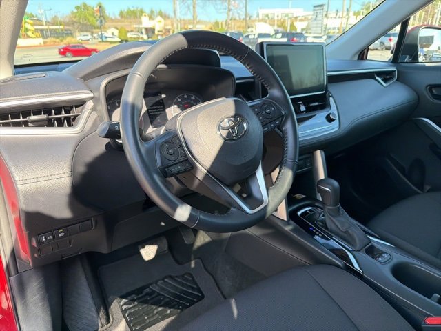 Used 2023 Toyota Corolla Cross LE image 10