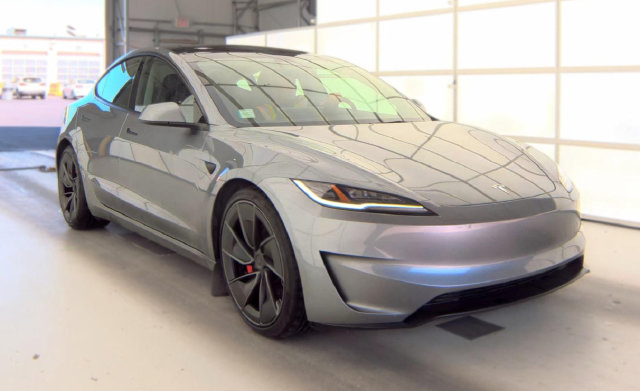 Used 2024 Tesla Model 3 Performance AWD/4WD image 1