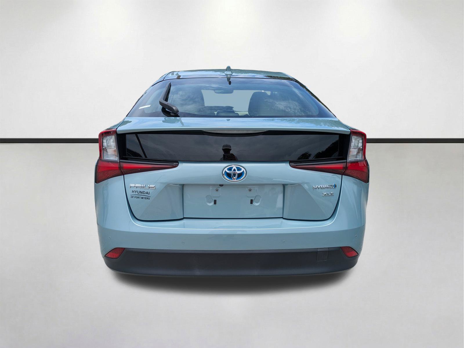 Used 2021 Toyota Prius XLE FWD image 5