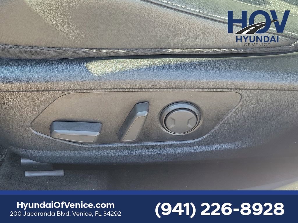 Certified 2023 Hyundai Elantra Limited image 30