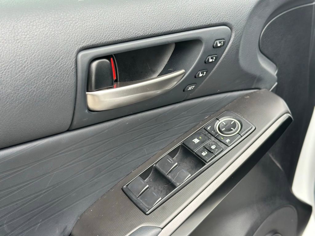 Used 2023 Lexus IS 350 F Sport w/ Memory Package RWD image 18