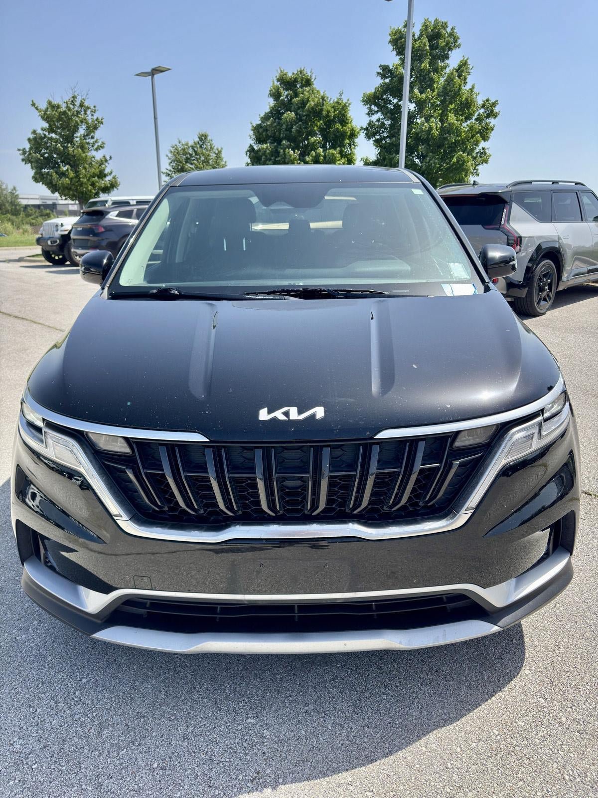 Certified 2024 Kia Carnival LX FWD image 8
