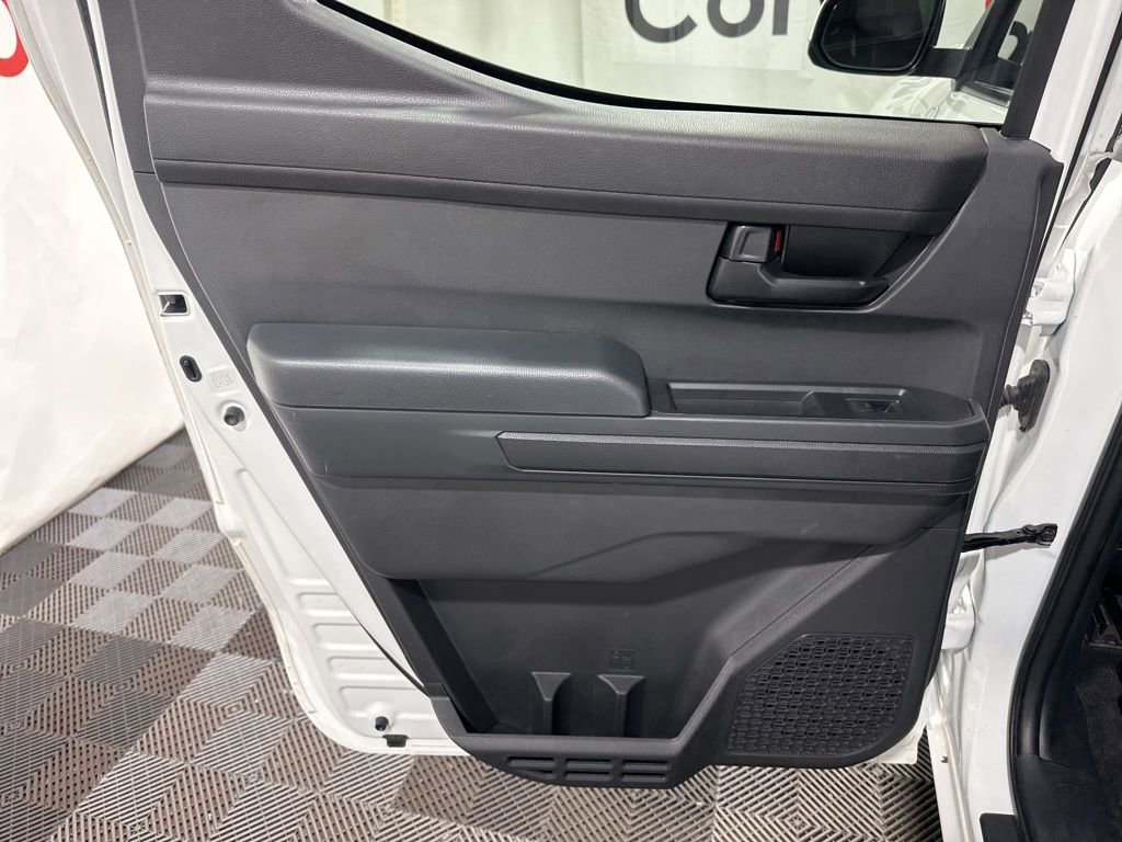 Used 2024 Toyota Tacoma SR5 AWD/4WD image 18