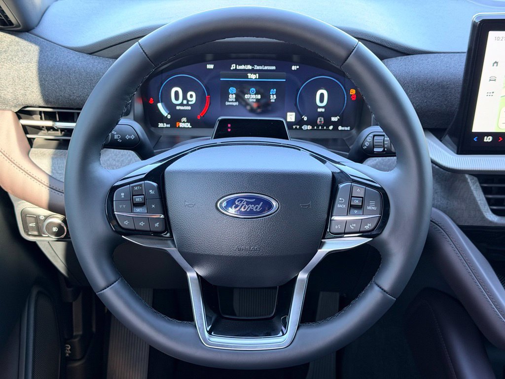 New 2026 Ford Explorer Platinum RWD image 14