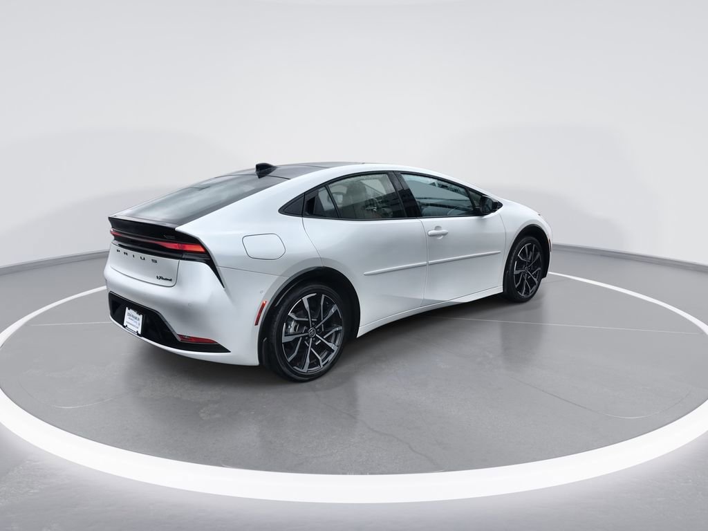 Used 2024 Toyota Prius Prime Premium w/ Advanced Technology Package image 8