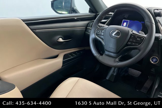 Used 2021 Lexus ES 300h w/ Accessory Package 2 image 11