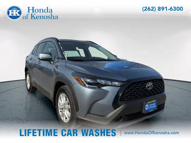 Used 2023 Toyota Corolla Cross LE image 8