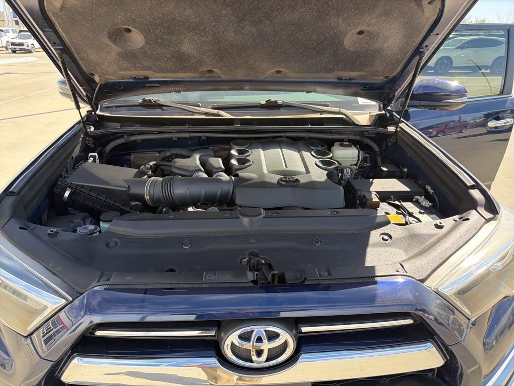 Used 2022 Toyota 4Runner Limited image 18