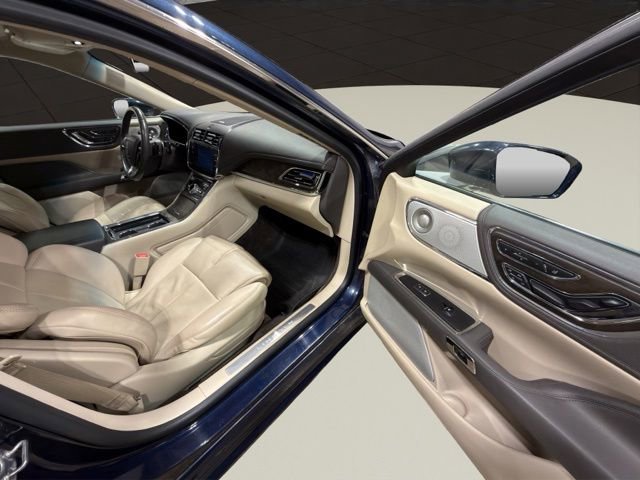 Used 2017 Lincoln Continental Reserve w/ Luxury Package AWD/4WD image 19