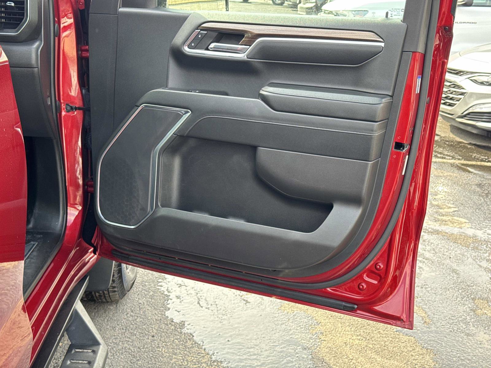 Used 2023 Chevrolet Silverado 1500 LT image 13