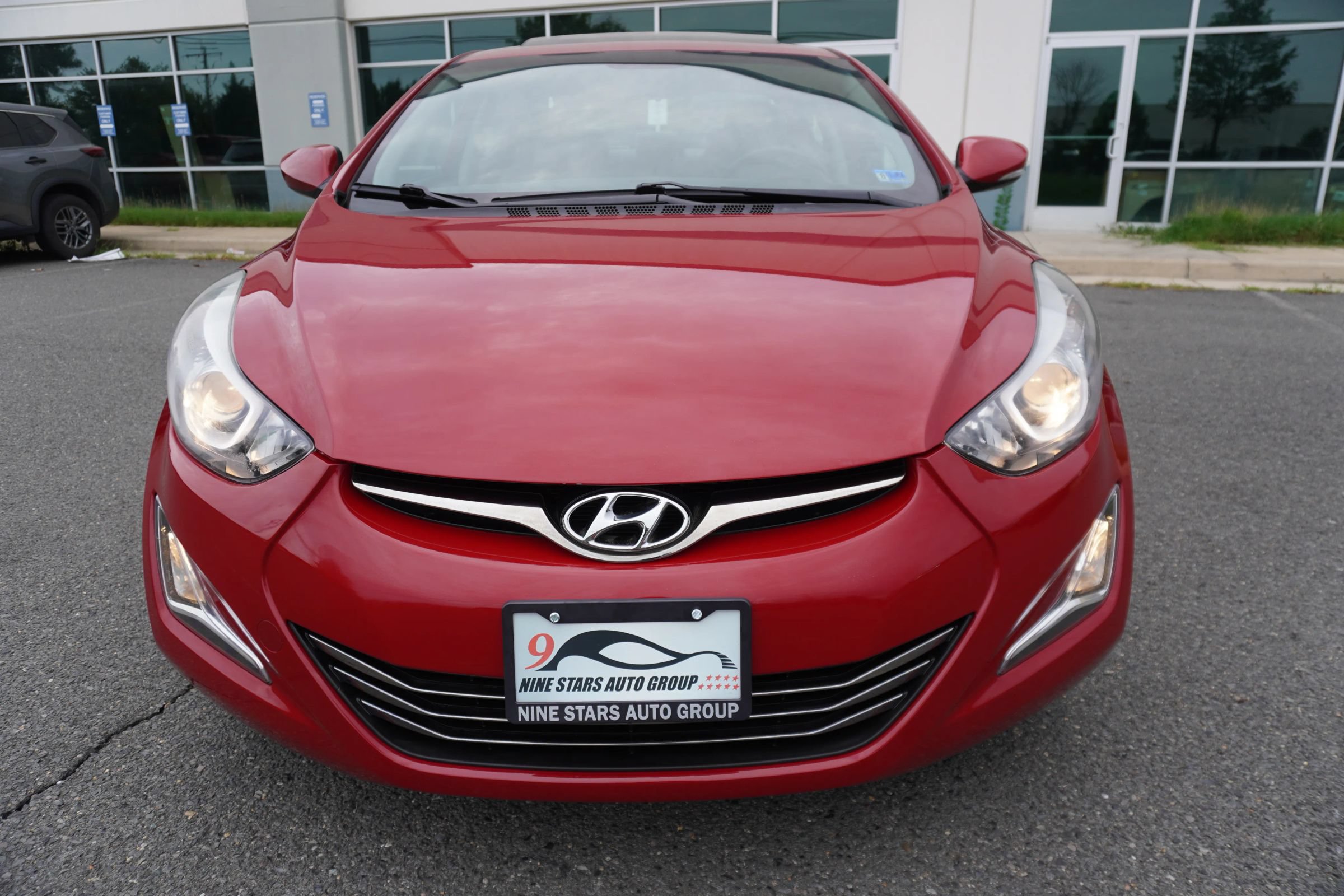 Used 2015 Hyundai Elantra Sport FWD image 2