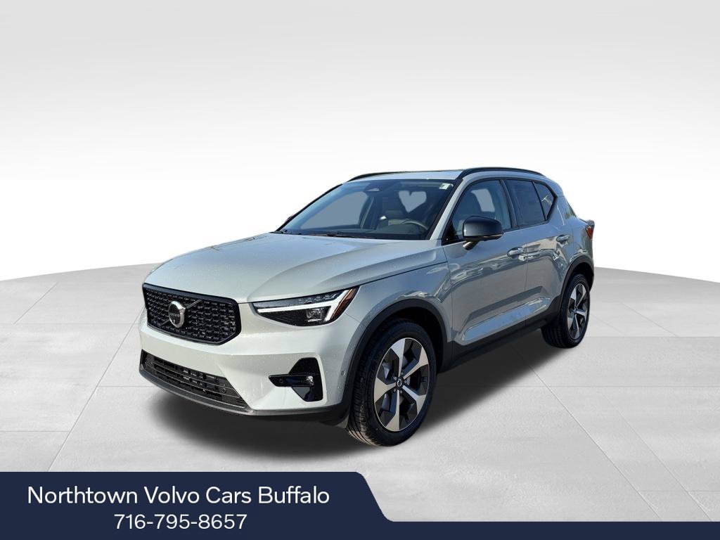 New 2026 Volvo XC40 B5 Plus w/ Protection Package Premier