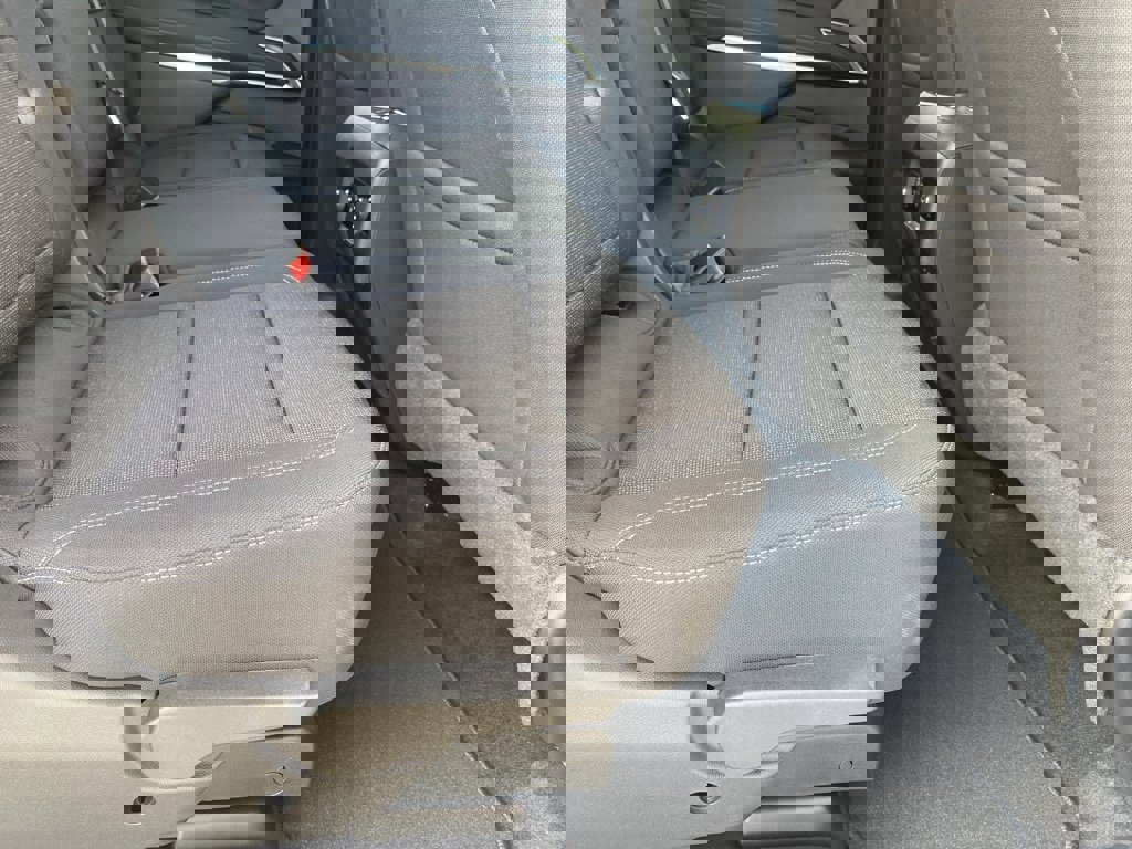 Used 2026 Chevrolet Traverse LT image 19