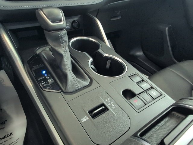 Certified 2024 Toyota Highlander XLE image 34