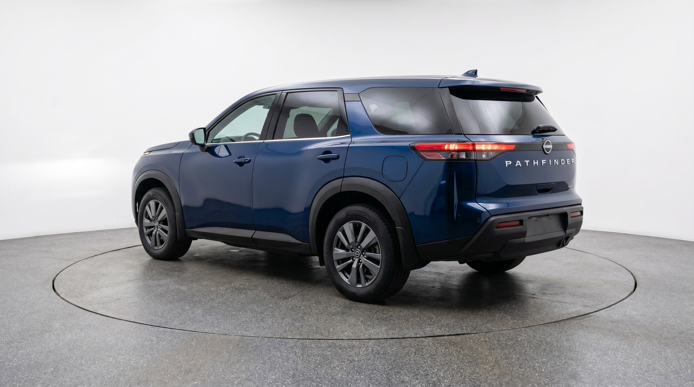 Used 2025 Nissan Pathfinder SV FWD image 6