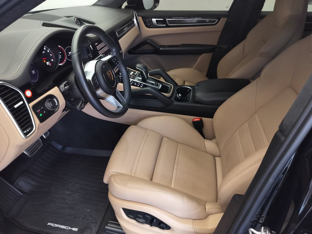 Certified 2023 Porsche Cayenne GTS AWD/4WD image 12