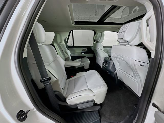 New 2026 Ford Expedition Platinum image 34
