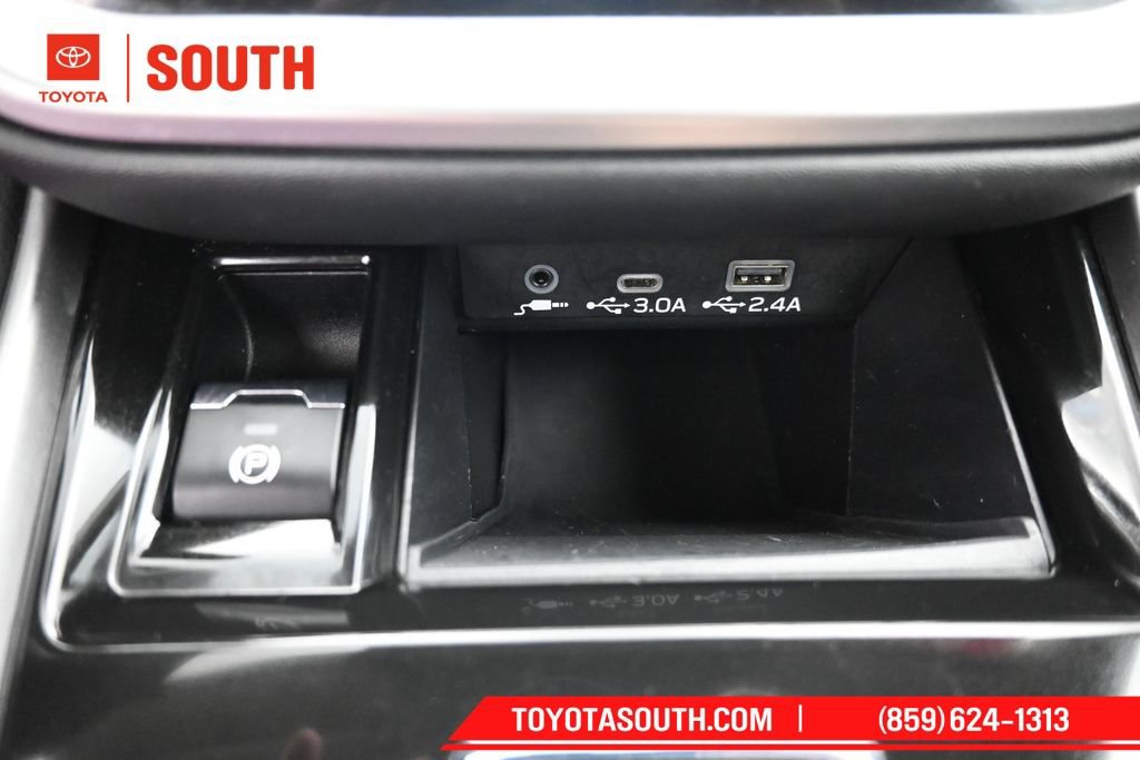 Used 2024 Subaru Outback Limited AWD/4WD image 19