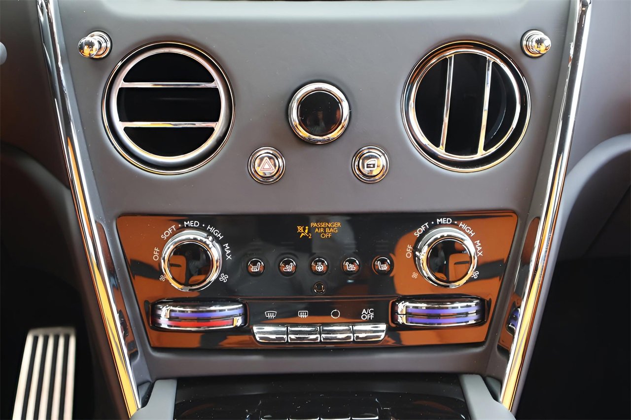New 2025 Rolls-Royce Cullinan image 19