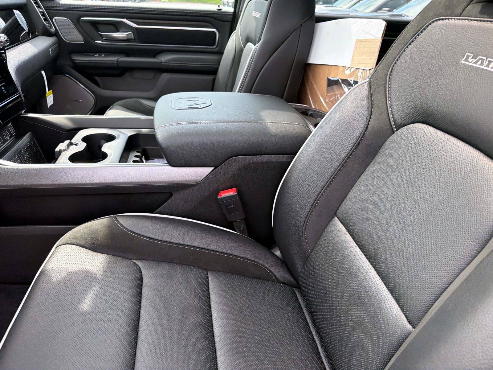 New 2026 RAM 1500 Laramie AWD/4WD image 13