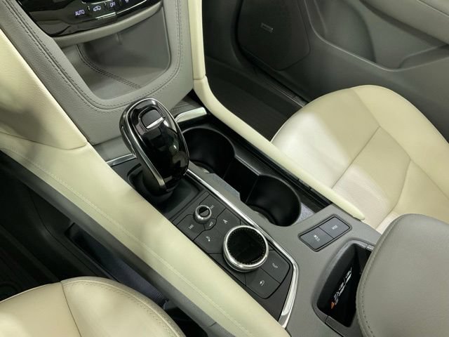 New 2026 Cadillac XT5 Premium Luxury w/ LPO, Floor Liner Package AWD/4WD image 12