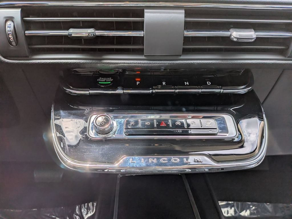 Used 2023 Lincoln Corsair AWD w/ Towing Package image 26
