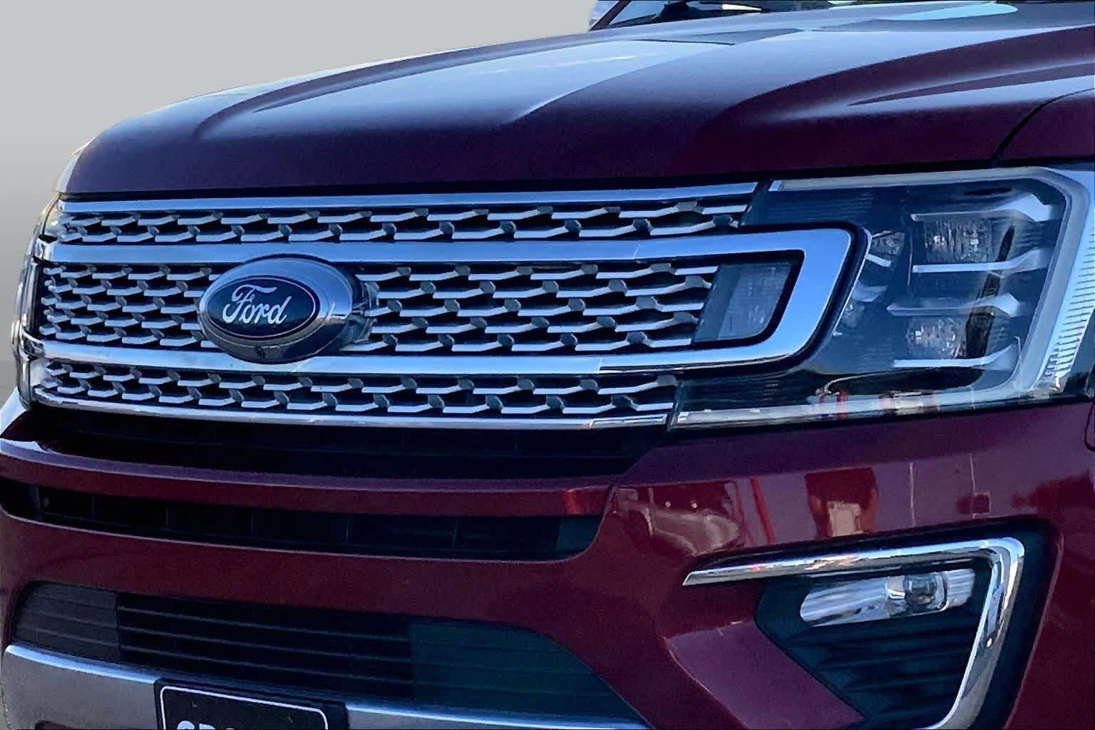 Used 2018 Ford Expedition Platinum RWD image 30