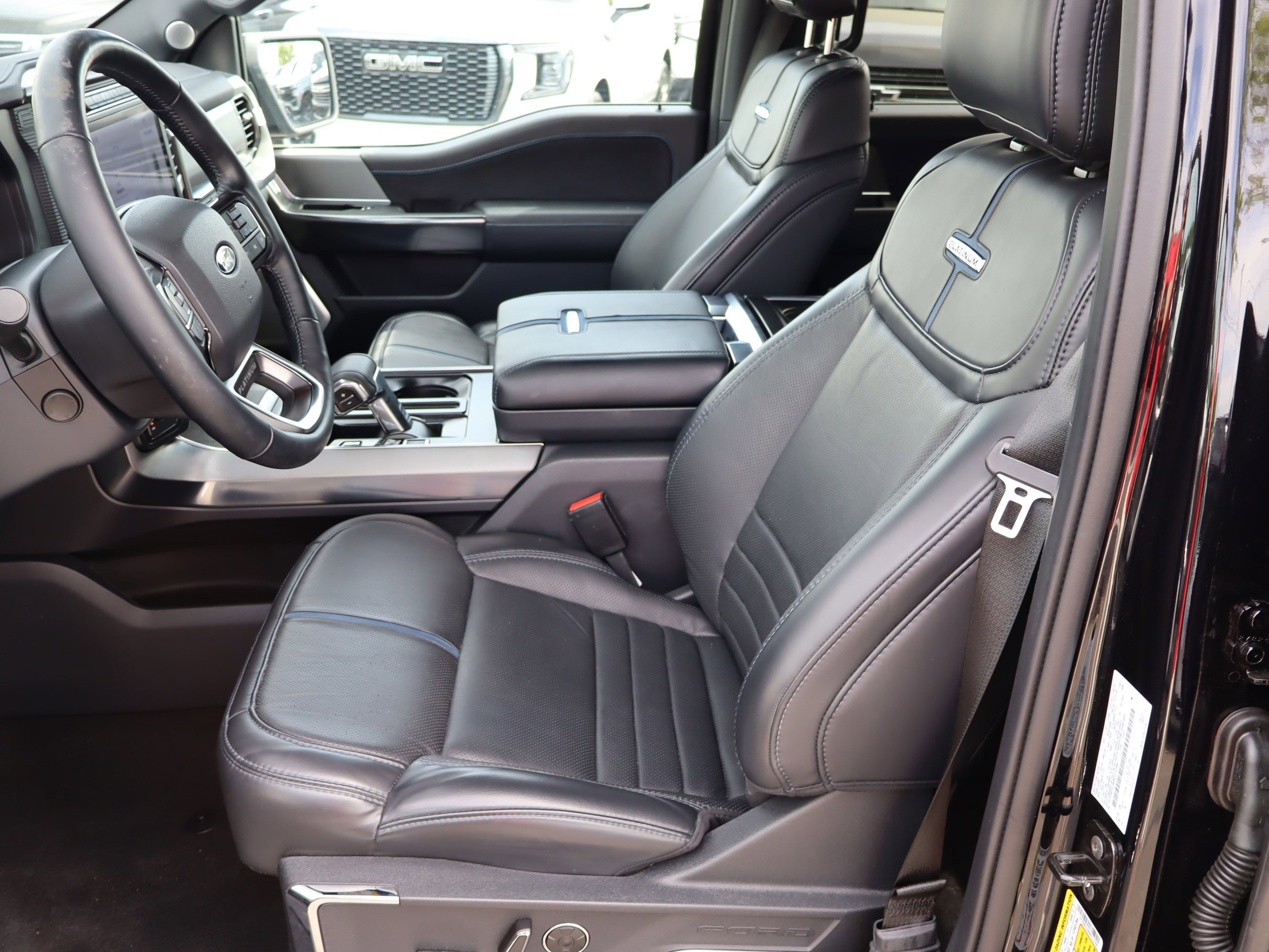 Used 2024 Ford F150 Platinum w/ Equipment Group 702A High AWD/4WD image 19