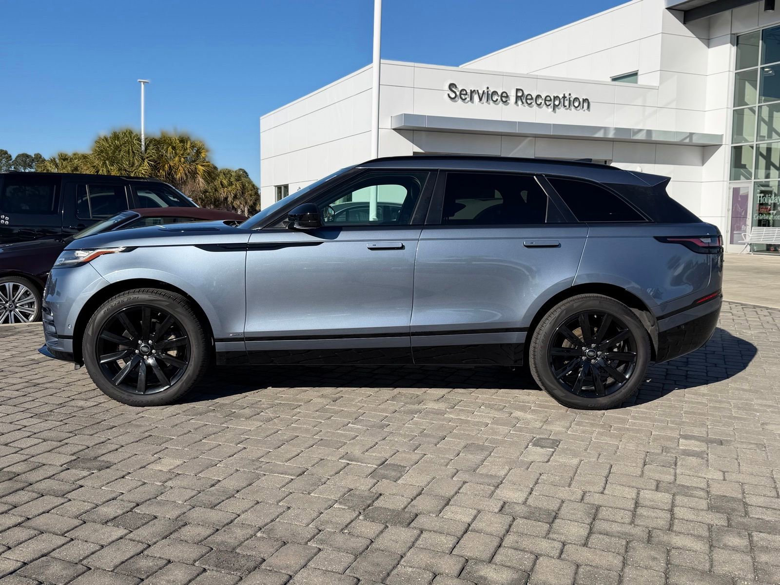 Used 2019 Land Rover Range Rover Velar R-Dynamic SE image 12