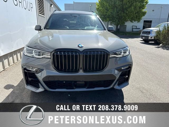 Used 2021 BMW X7 xDrive40i w/ M Sport Package AWD/4WD image 9