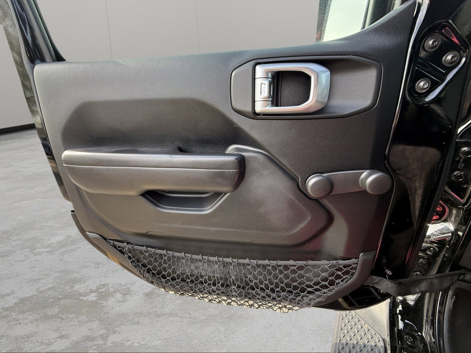 Used 2020 Jeep Gladiator Sport image 26