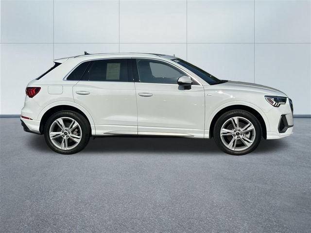 Used 2021 Audi Q3 2.0T Premium Plus w/ Premium Plus Package AWD/4WD image 5