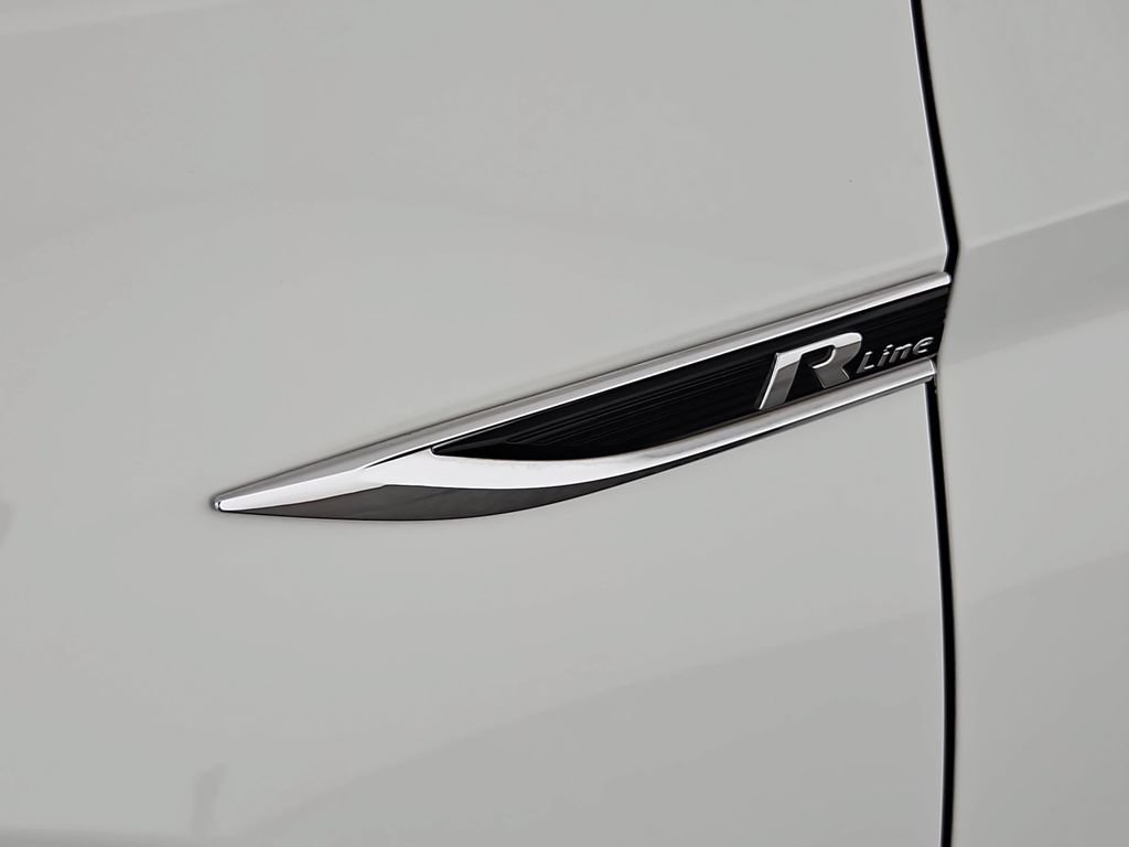 Used 2019 Volkswagen Jetta R-Line w/ R-Line Cold Weather Package FWD image 37
