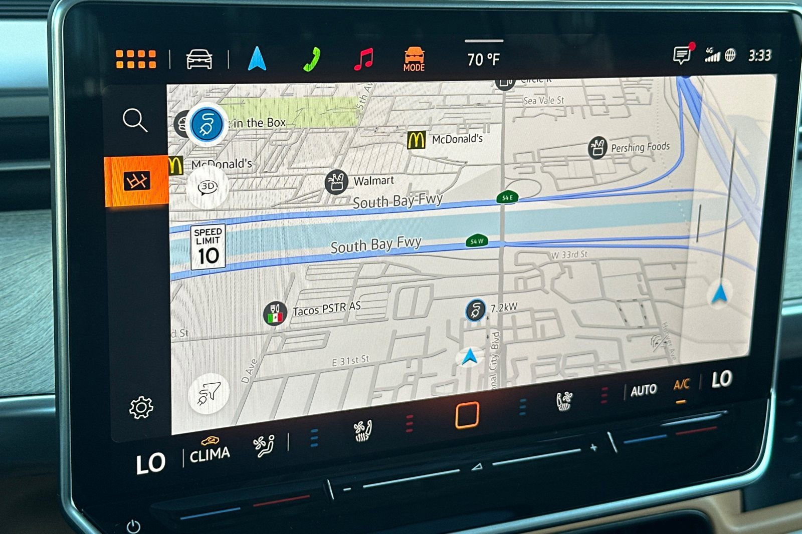 New 2025 Volkswagen ID. Buzz 1st Edition AWD/4WD image 18