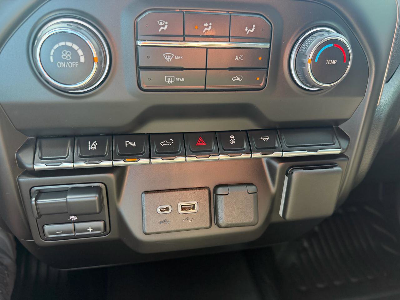 Used 2024 Chevrolet Silverado 2500 W/T w/ WT/CX Safety Package image 52