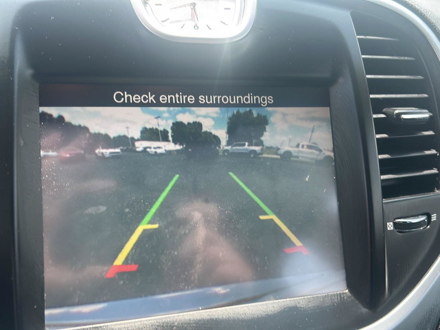 Used 2014 Chrysler 300 C RWD image 2