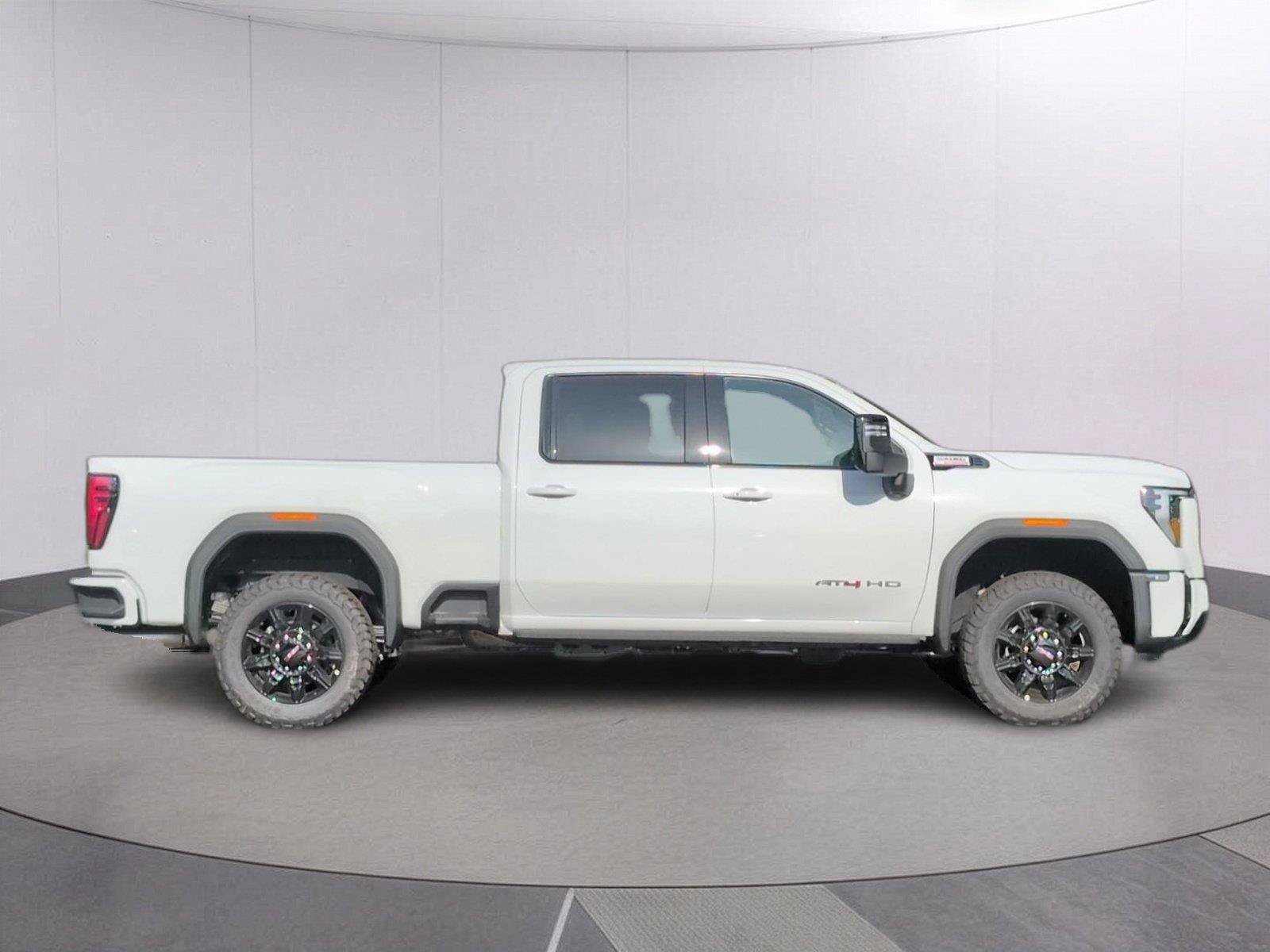 New 2026 GMC Sierra 2500 AT4 w/ AT4 Premium Plus Package AWD/4WD image 8