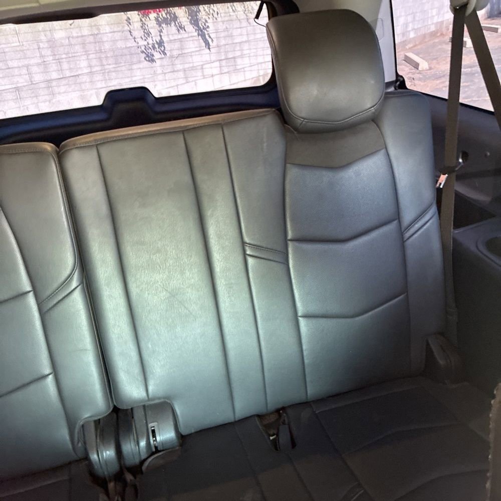 Used 2019 Cadillac Escalade ESV Premium Luxury image 15