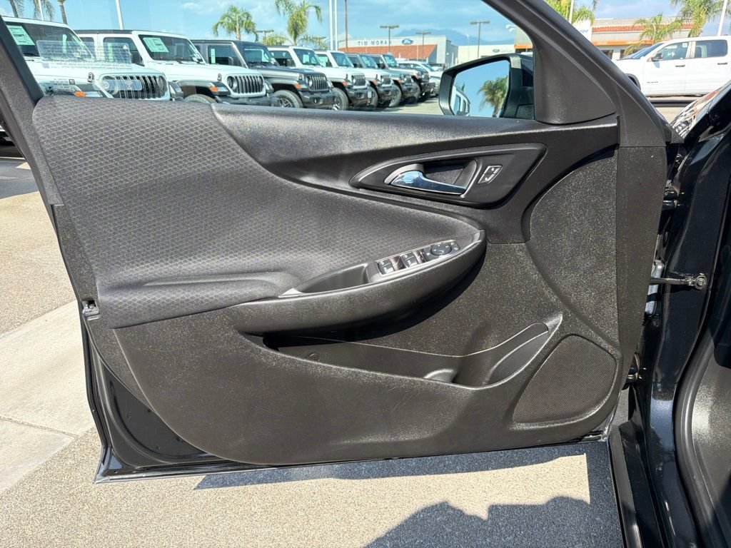 Used 2023 Chevrolet Malibu LT FWD image 15