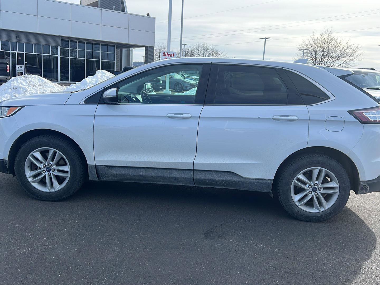 Used 2017 Ford Edge SEL w/ Equipment Group 201A image 9