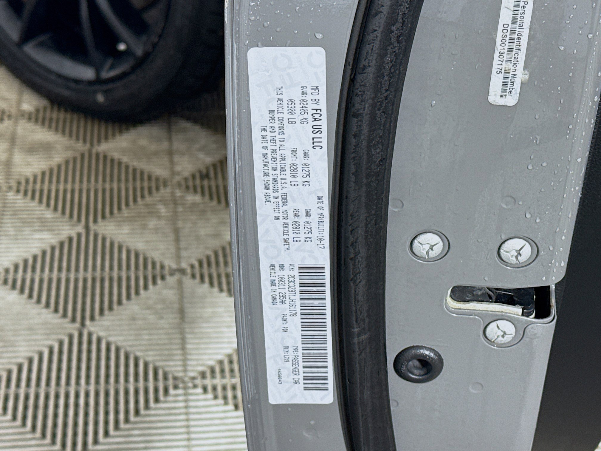 Used 2018 Dodge Challenger R/T w/ Blacktop Package RWD image 38