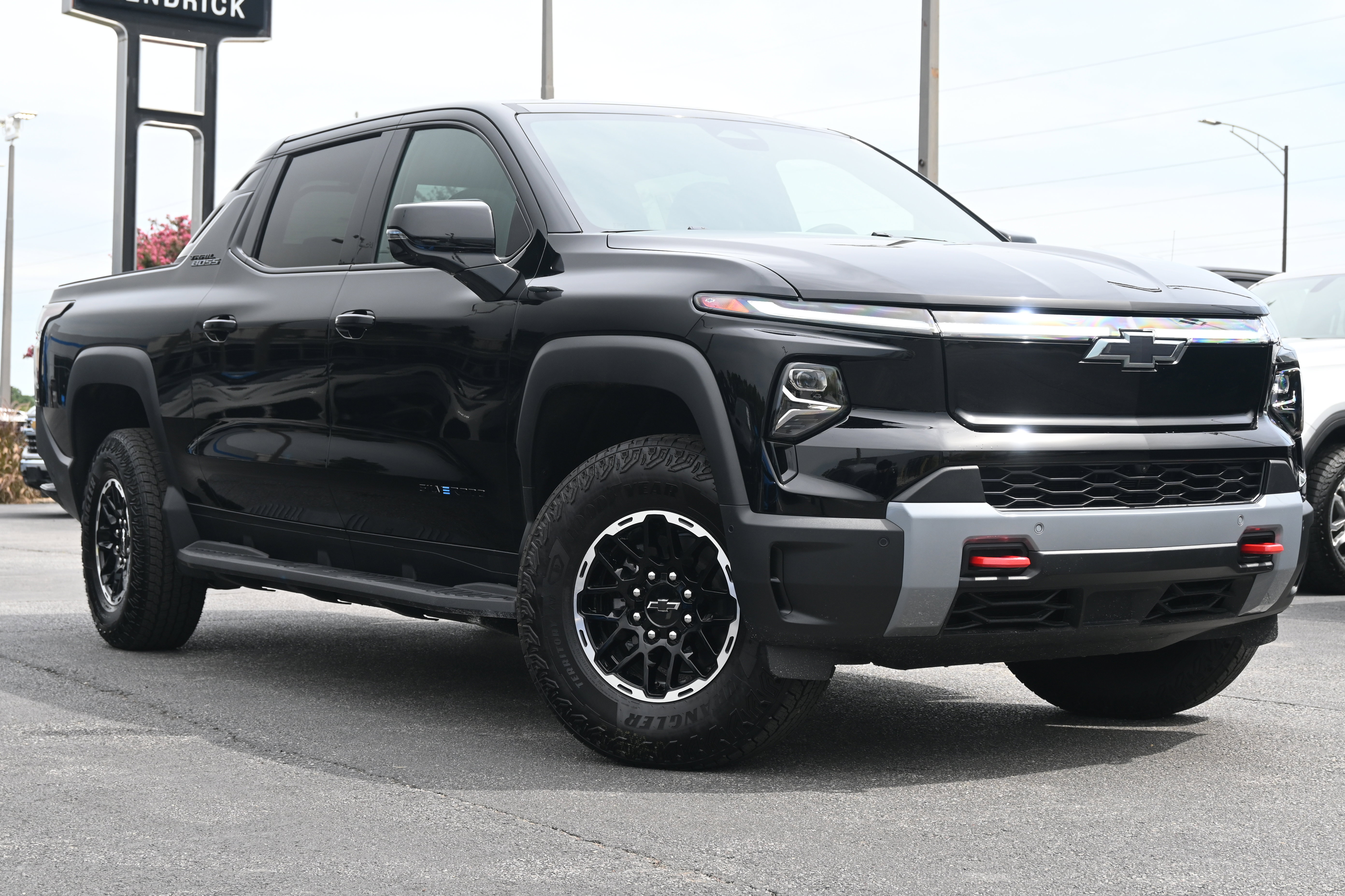 New 2026 Chevrolet Silverado EV Trail Boss image 2