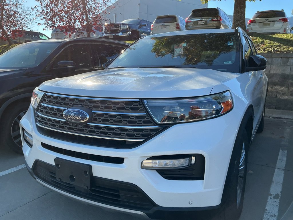 Used 2021 Ford Explorer King Ranch w/ Premium Technology Package AWD/4WD image 3