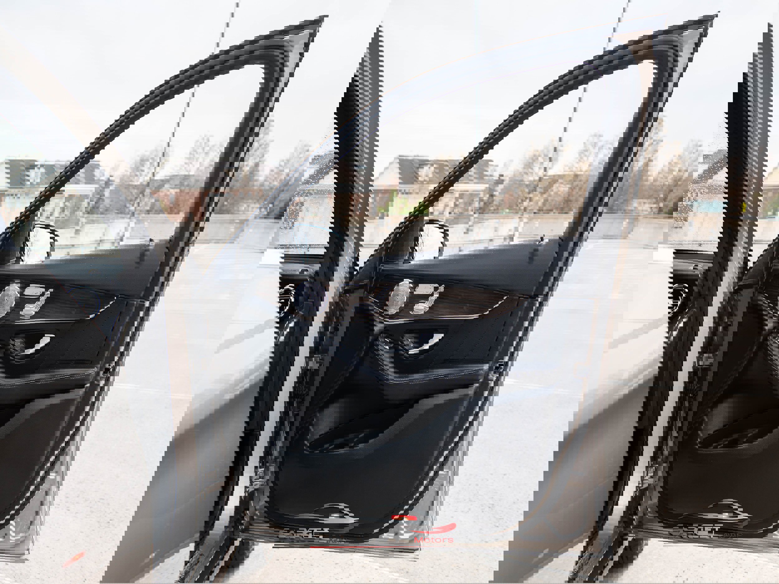 Used 2019 Mercedes-Benz GLC 300 4MATIC image 42