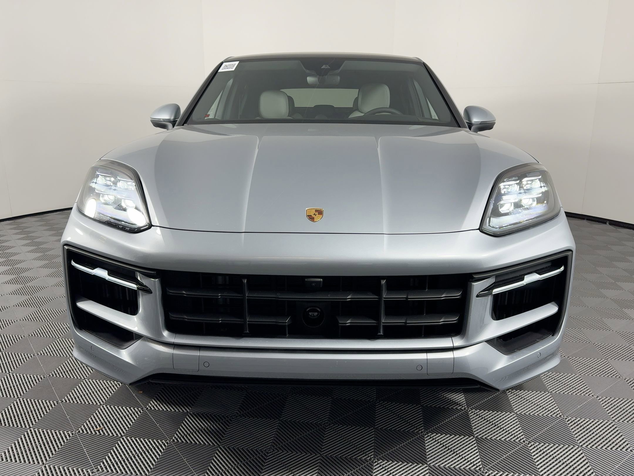 Certified 2026 Porsche Cayenne Coupe image 6